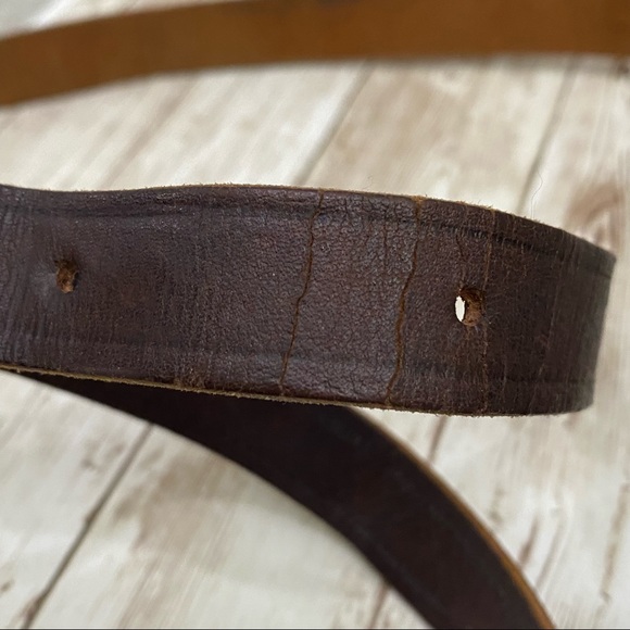 Vintage Hand tooled Embossed Leather Fold Over Crossbody Bag - Picture 13 of 14